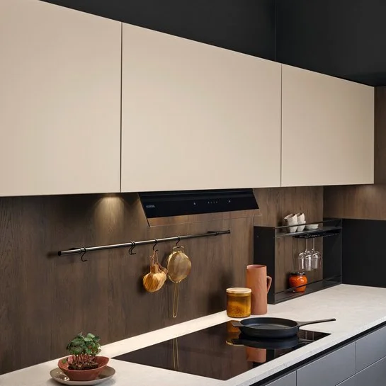 ewe-nanoo-carbon-metallic-Oberschraenke